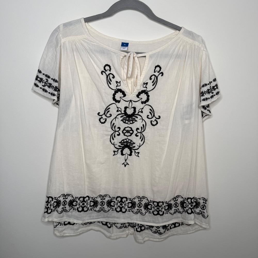 Old Navy Women's XL Embroidered Boho Ivory Cottagecore Peasant FlutterSleeve Top